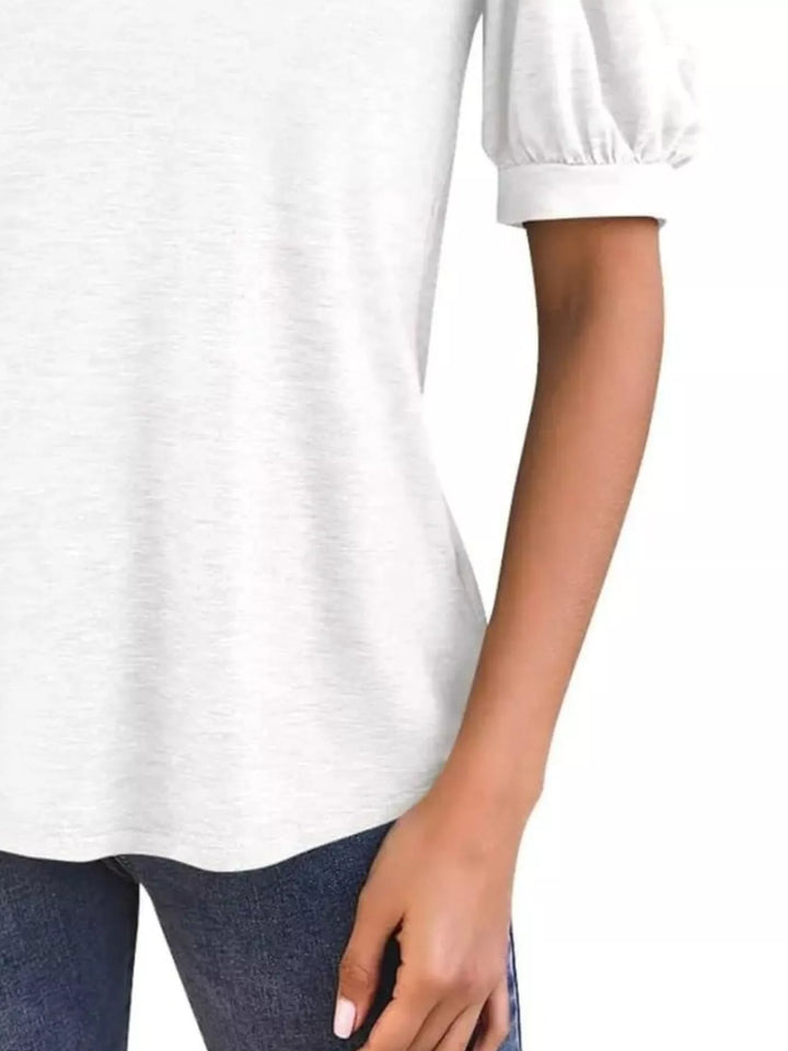Short puff sleeve notched V-neck casual tee