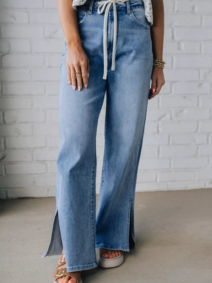 Drawstring wide-leg jeans with side slit hem