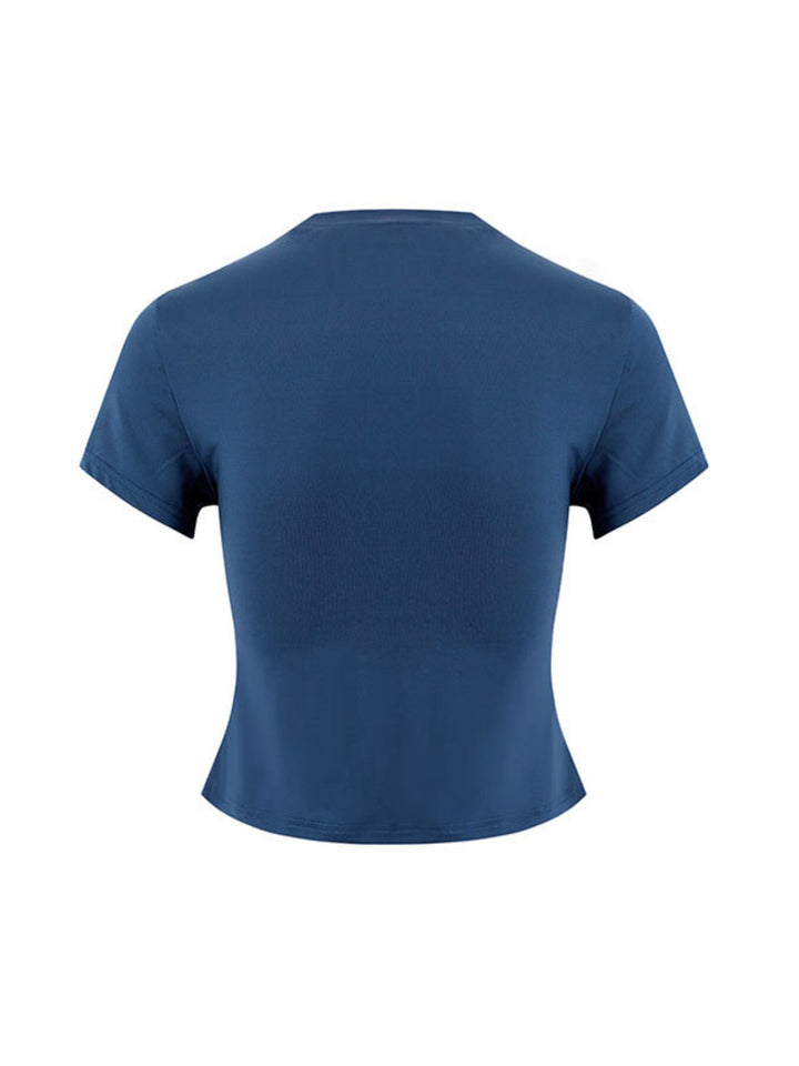 Slim-fit crew neck crop tee with short sleeves