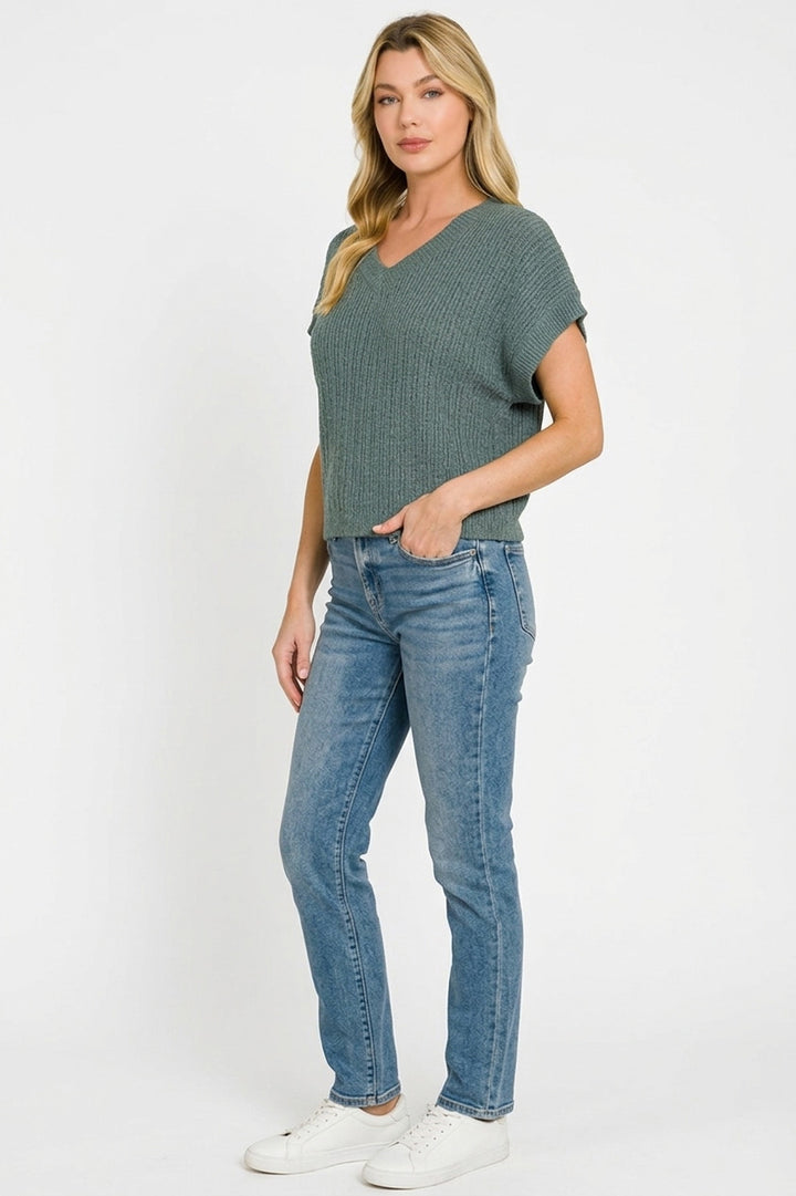Textured knit V-neck short-sleeve cropped sweater