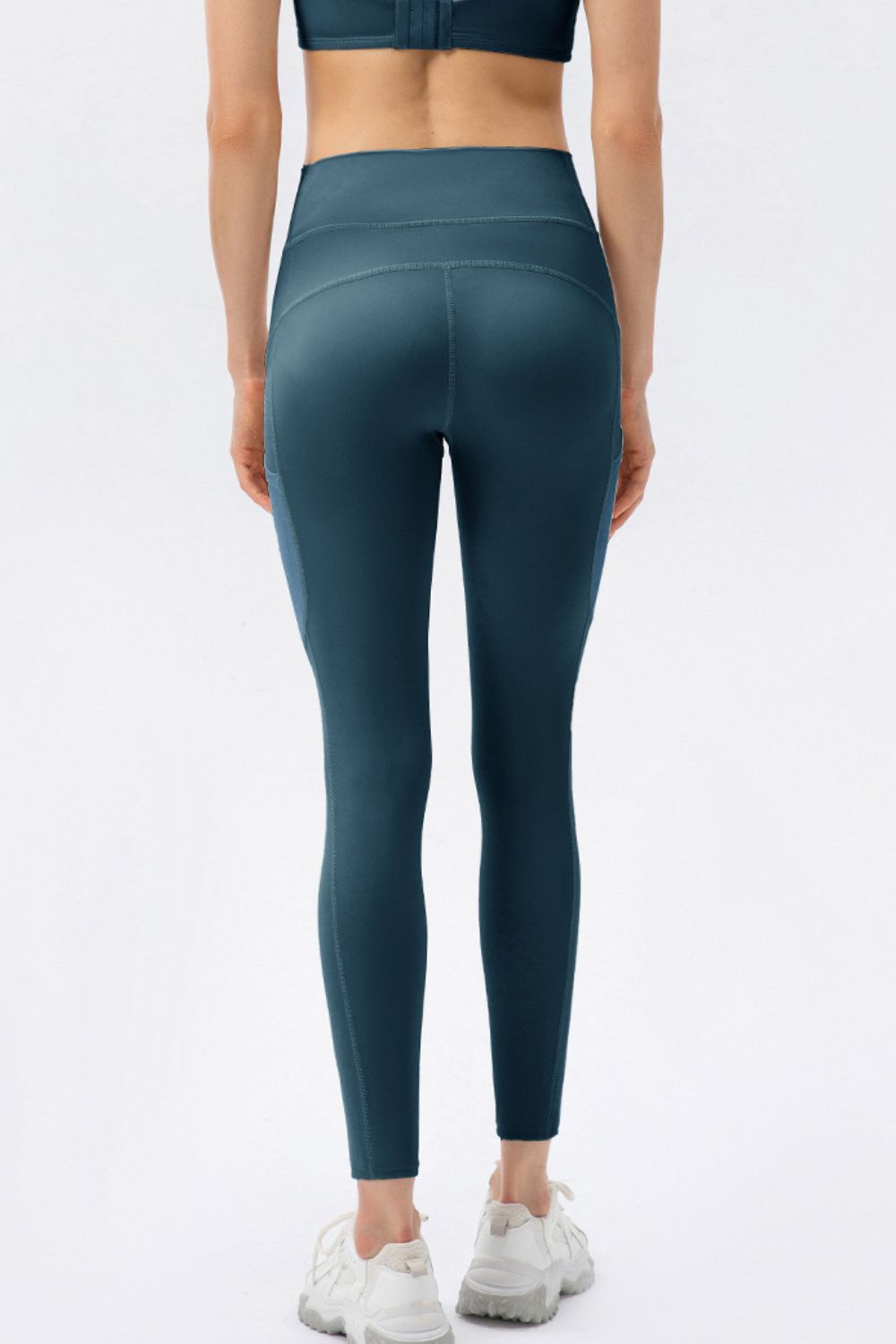 High-rise workout leggings with mesh side pockets