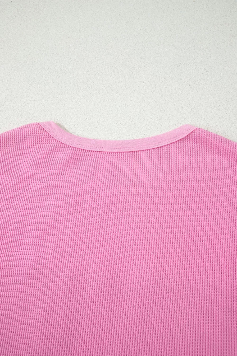 Waffle knit patchwork raw seam pocket tee