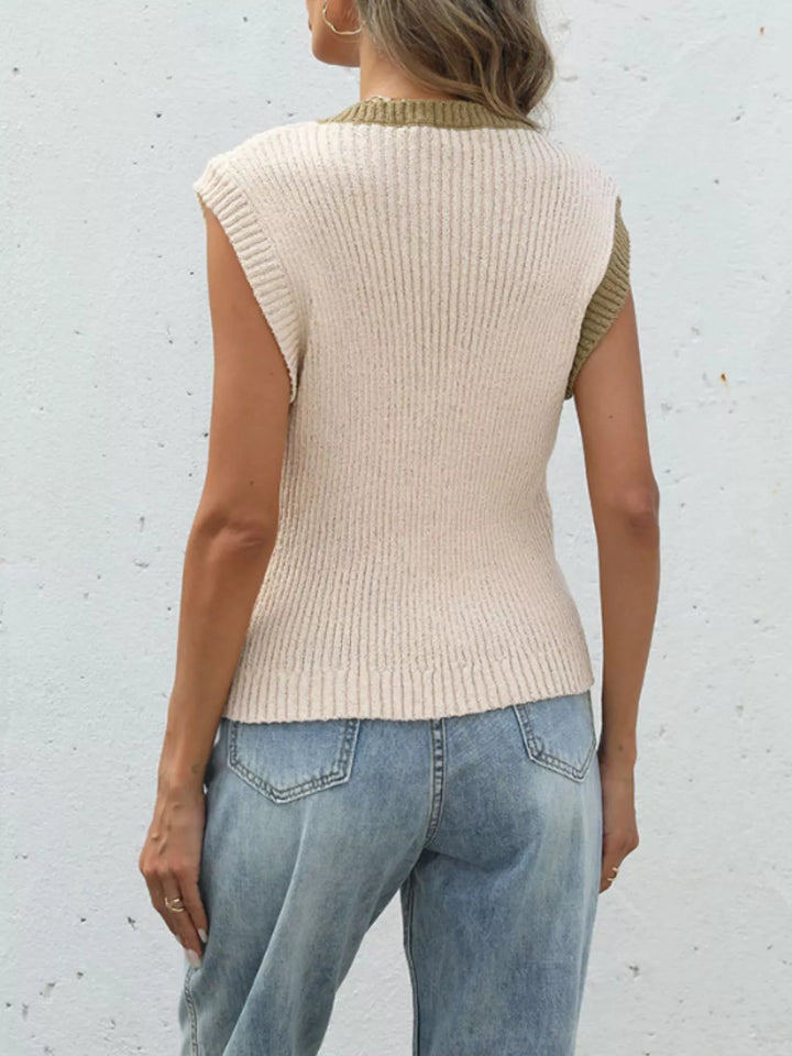 Two-tone ribbed knit button-front cropped cardigan