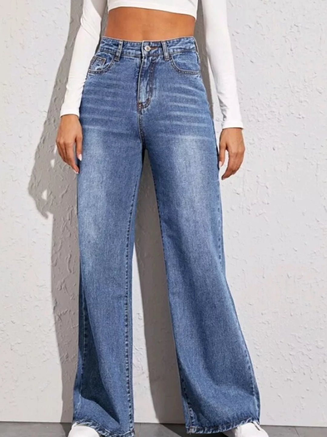 Blue High-rise wide leg jeans with classic five-pocket cut