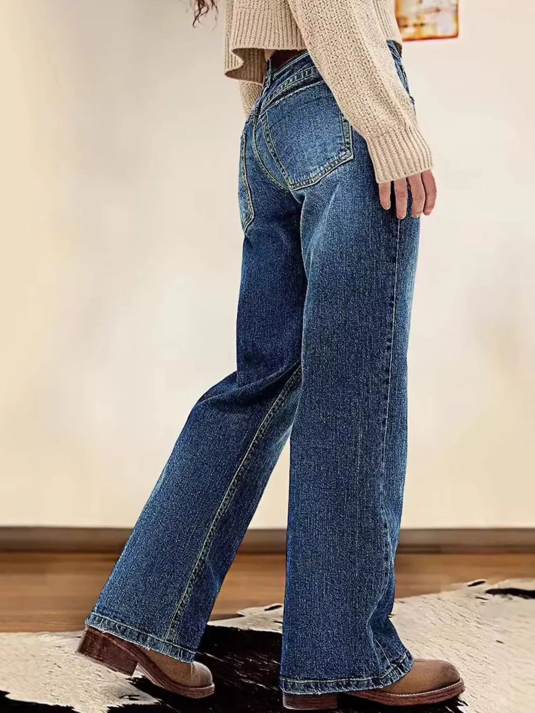 Vintage wash mid-rise straight leg jeans