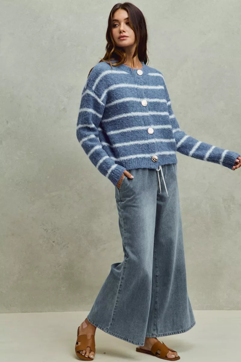 Pull-on mid-rise flare denim jeans with drawstring waist