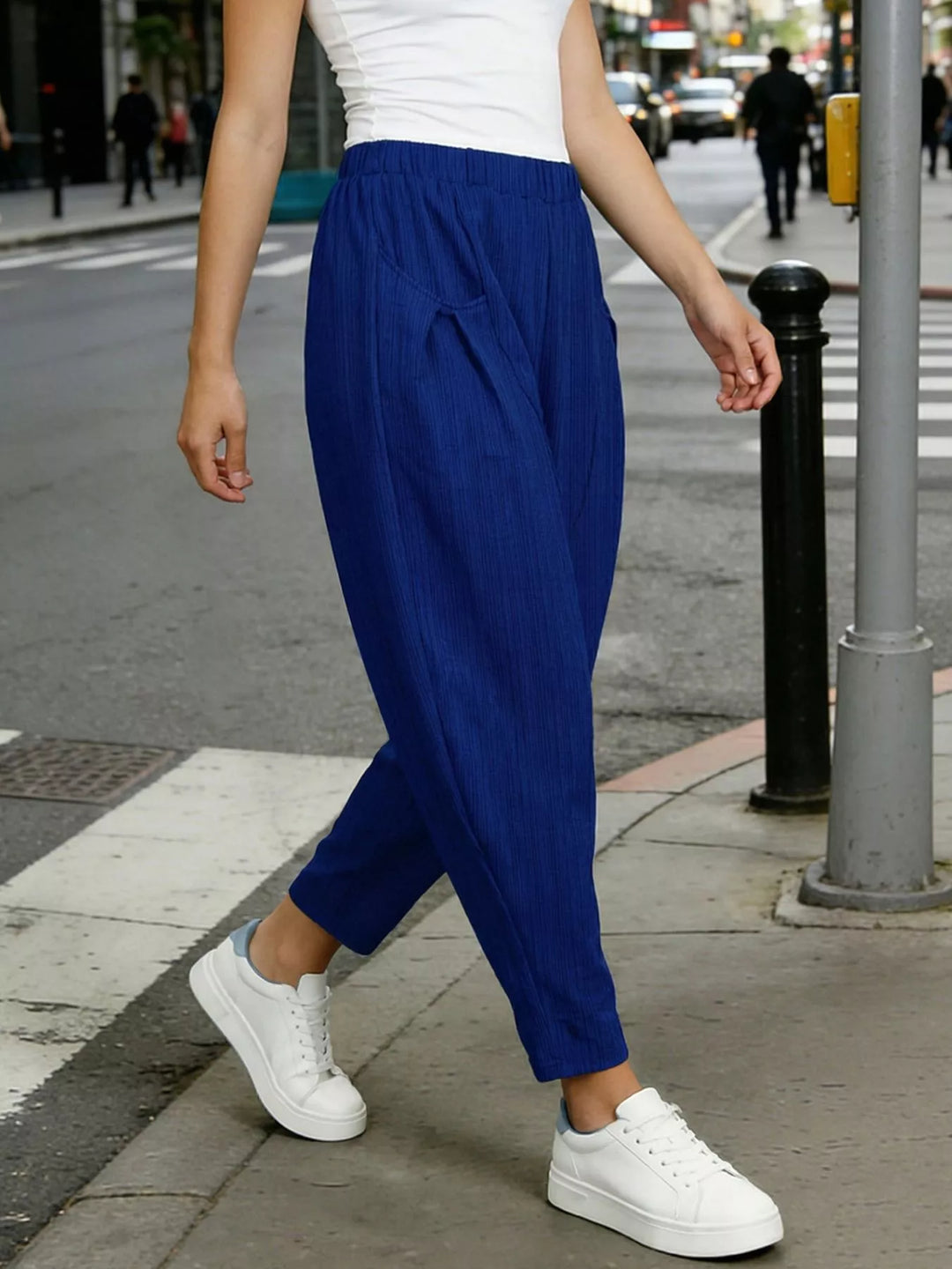 Plus size elastic waist harem pants with side pockets