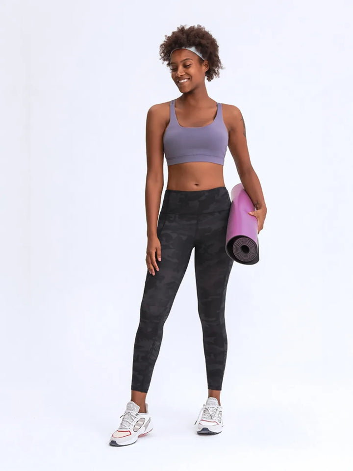 Wide waistband high-rise leggings with side pockets