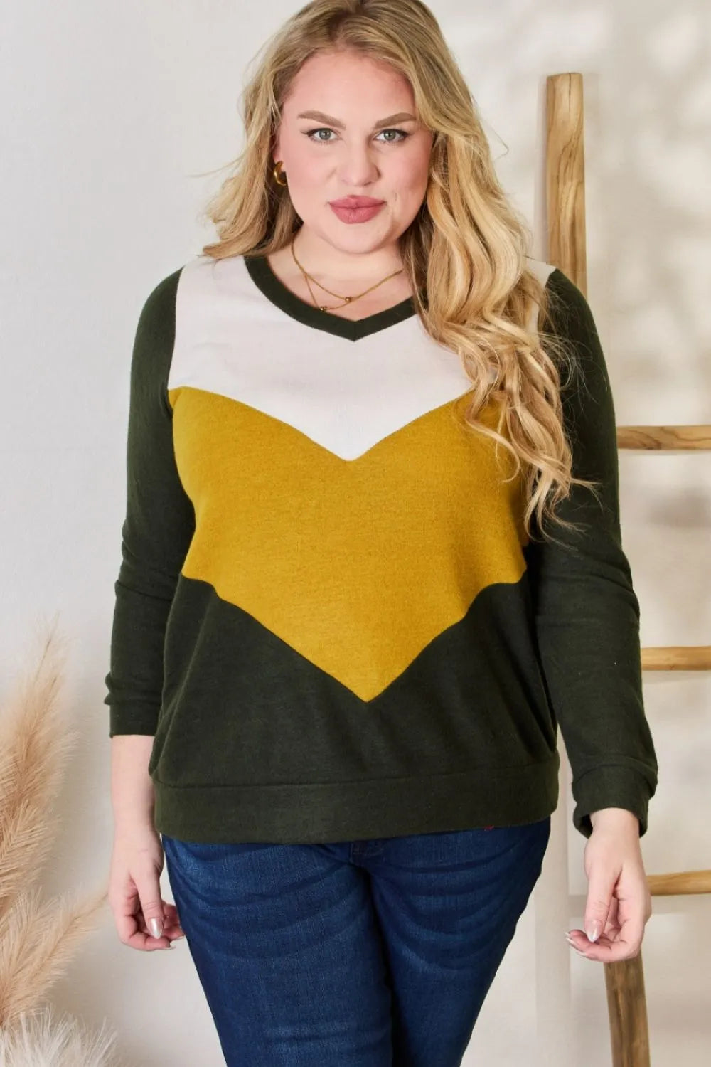 Color block chevron knit V-neck top with long sleeves