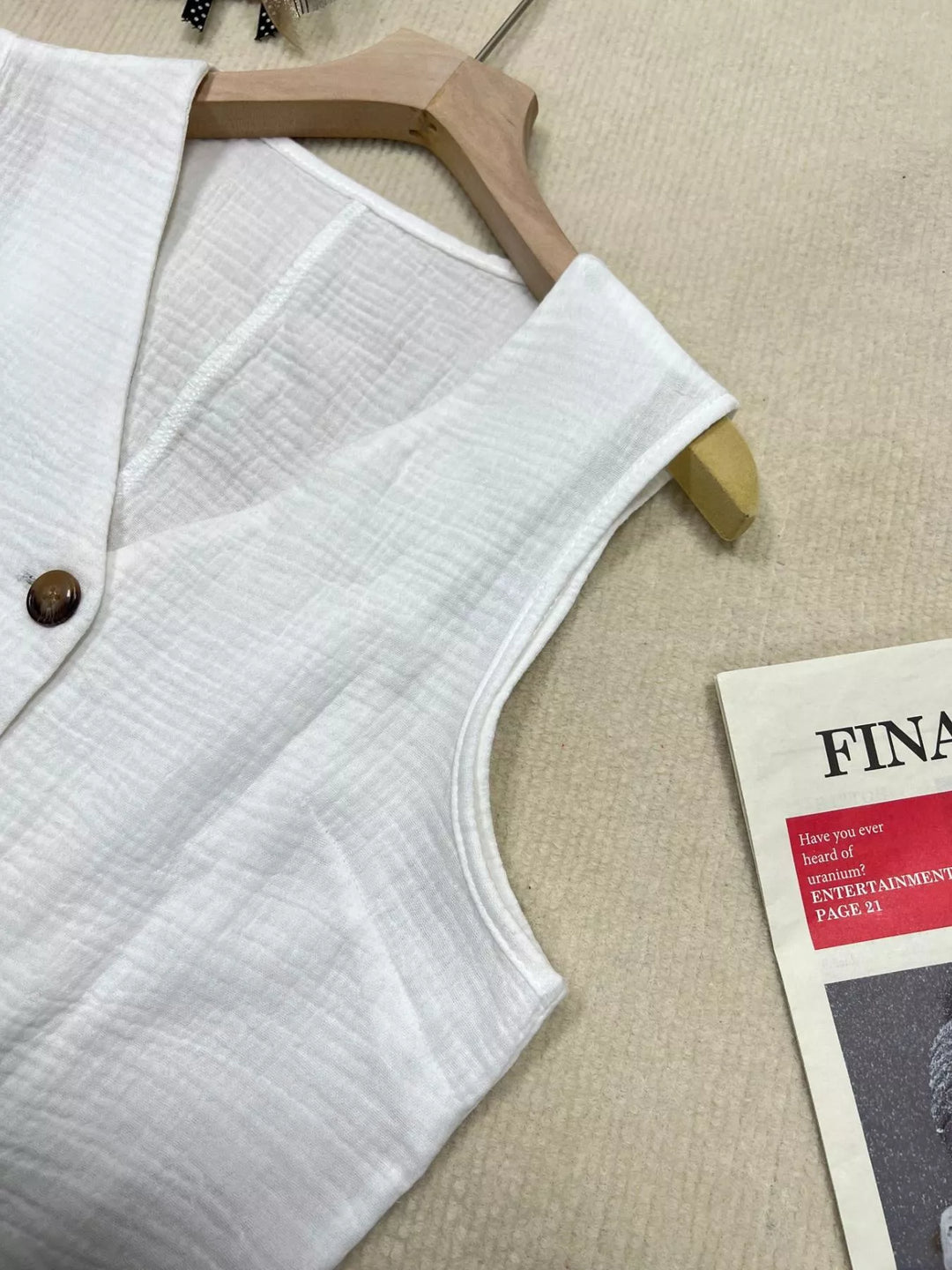 Textured V-neck button-down cropped vest