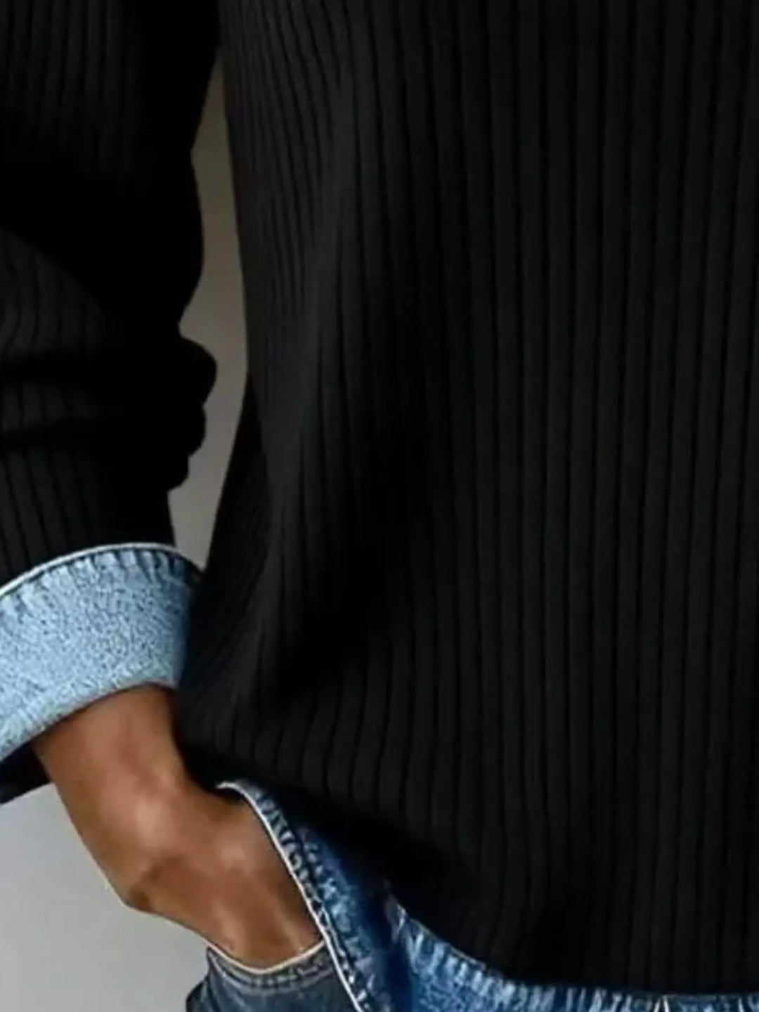 Ribbed knit top with denim collar and layered hem