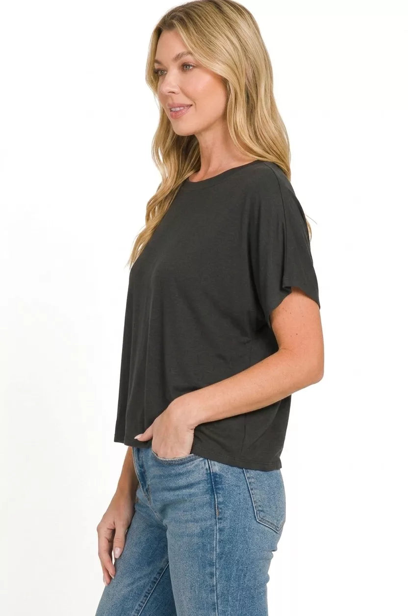 Relaxed cropped crew neck short sleeve tee