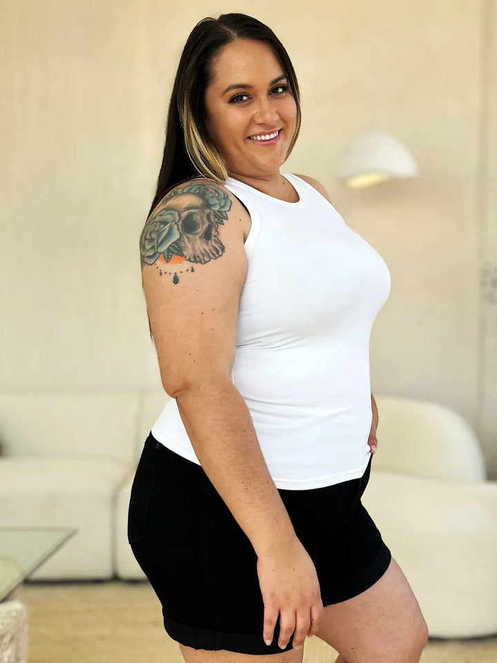 Slim-fit round neck stretch tank top