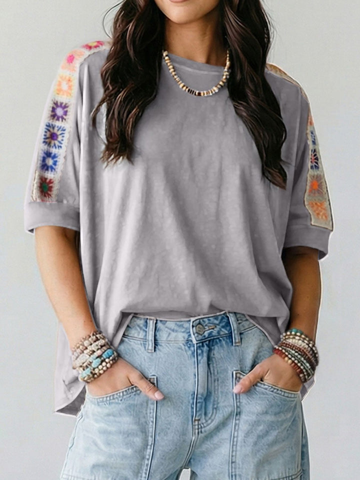 Boxy short-sleeve tee with crochet granny-square trim