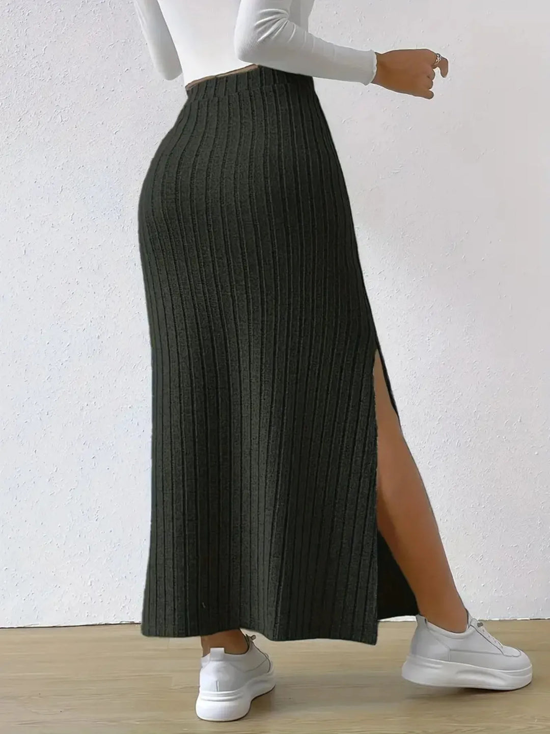 Ribbed knit high-waist maxi skirt with front slit