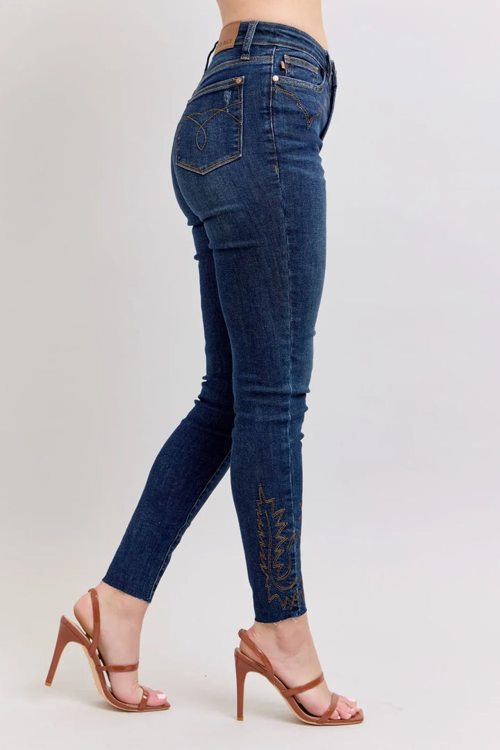 Judy Blue embroidered high-rise skinny jeans