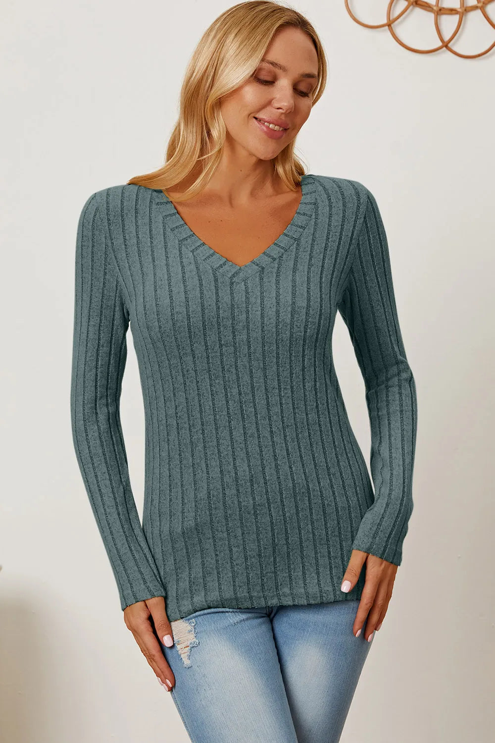 Ribbed v-neck long sleeve knit top