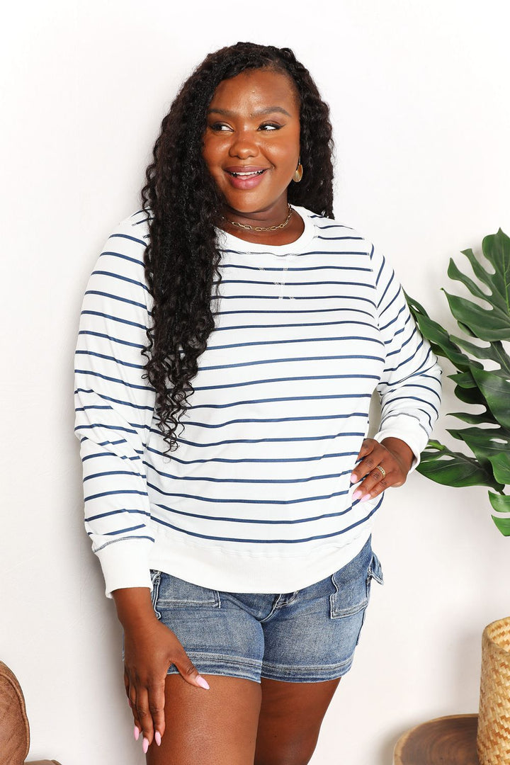 Striped long sleeve round neck pullover top