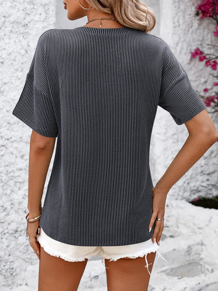 Ribbed V-neck dropped-shoulder tee with chest pocket