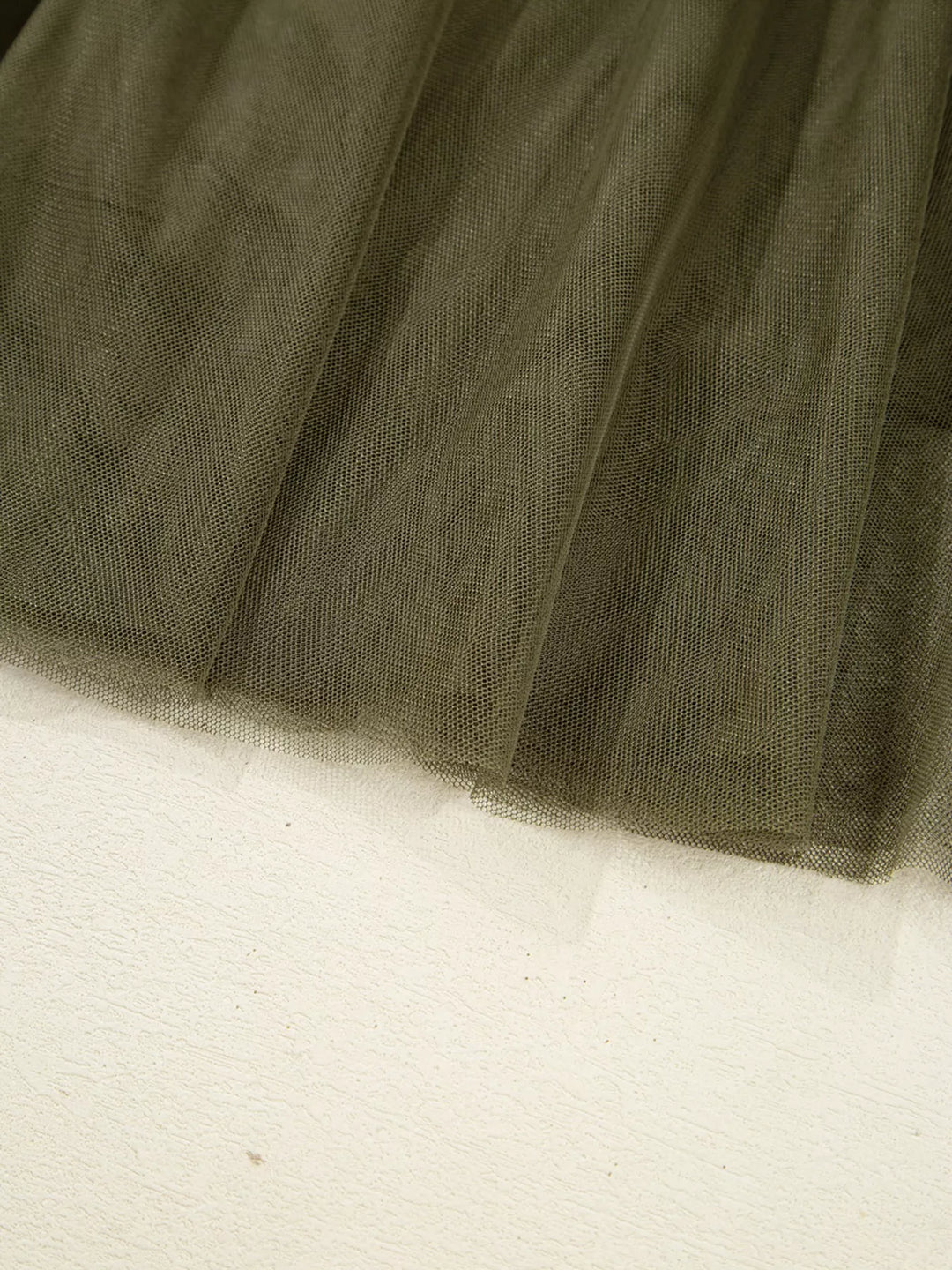 Flowy tulle A-line midi skirt with elastic waistband
