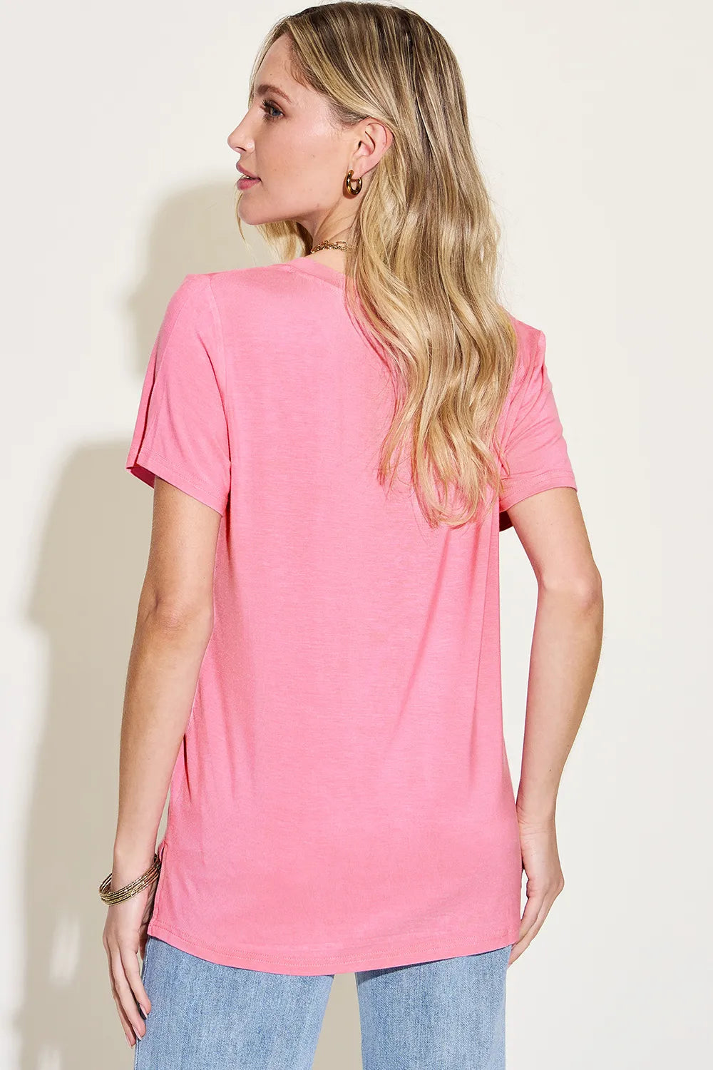 V-neck high-low short sleeve tee with side slits