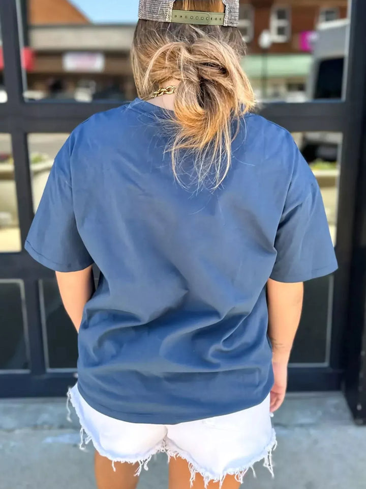 Relaxed crew neck tee with contrast denim chest pocket