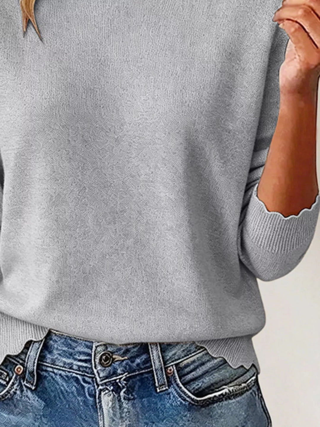 Scalloped trim crew neck pullover sweater