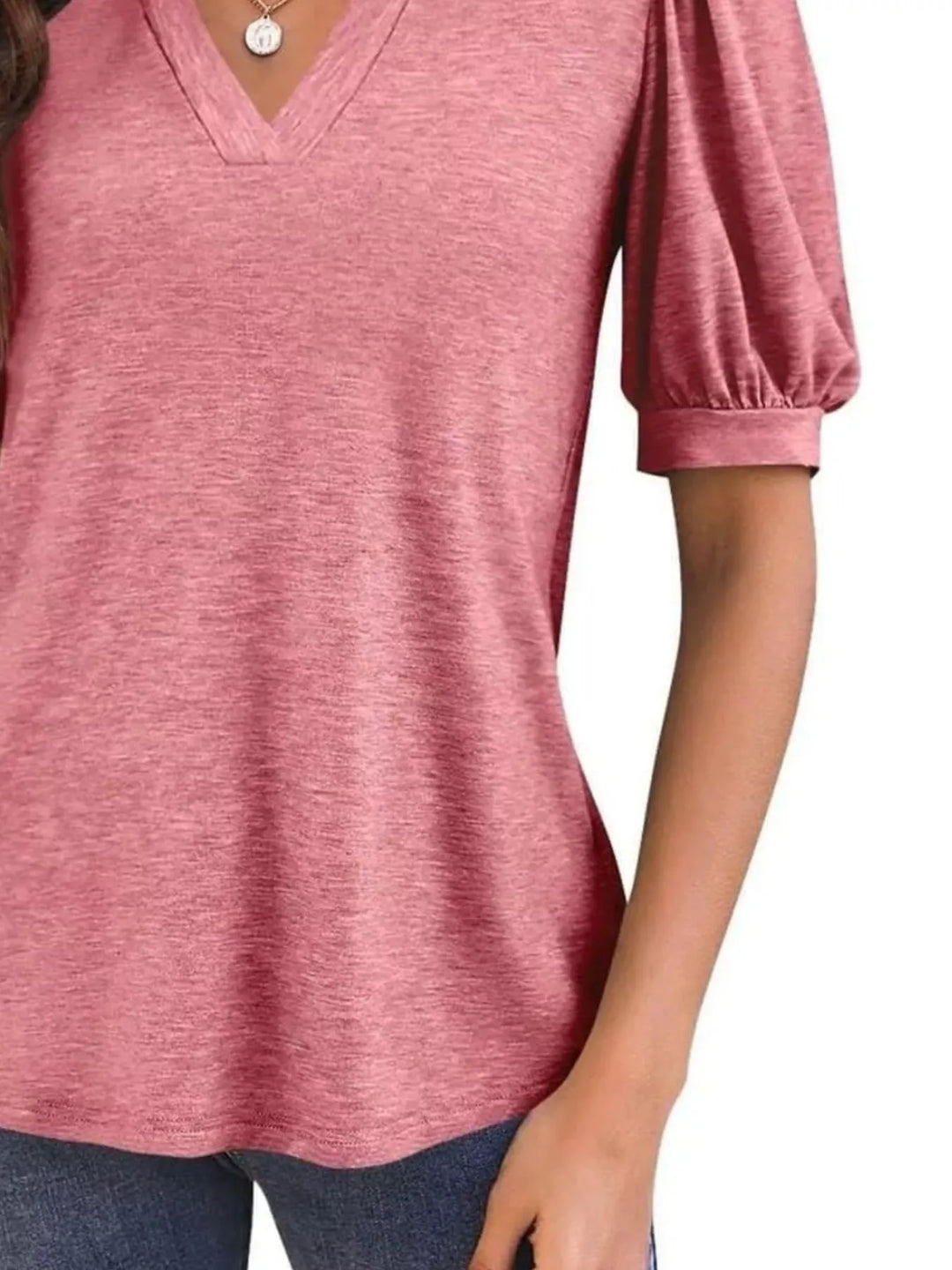 Short puff sleeve notched V-neck casual tee