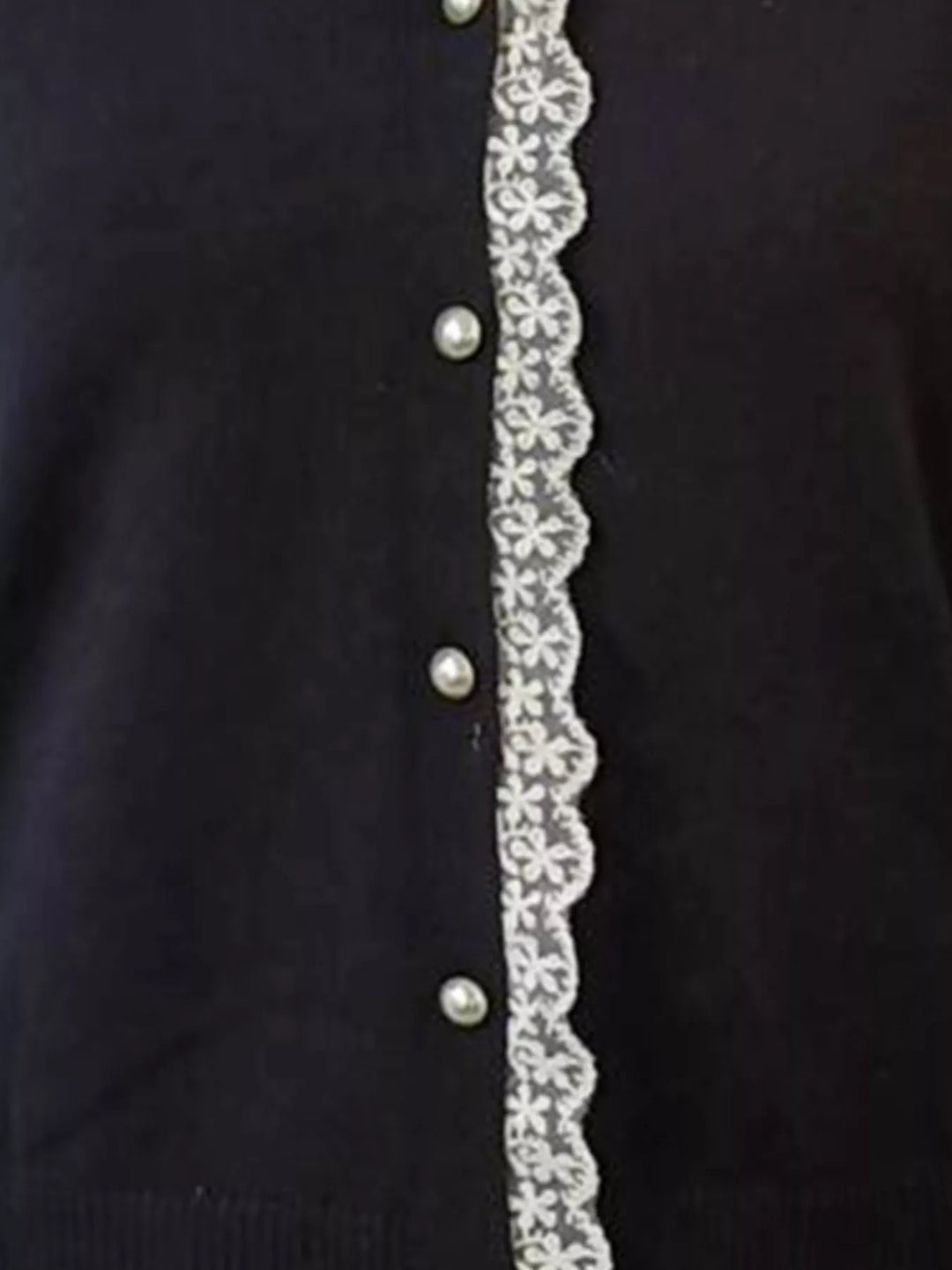 Lace collar knit cardigan with pearl buttons