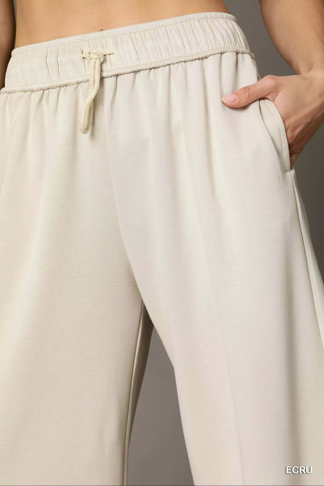 Drawstring wide-leg pants with side slits and pockets