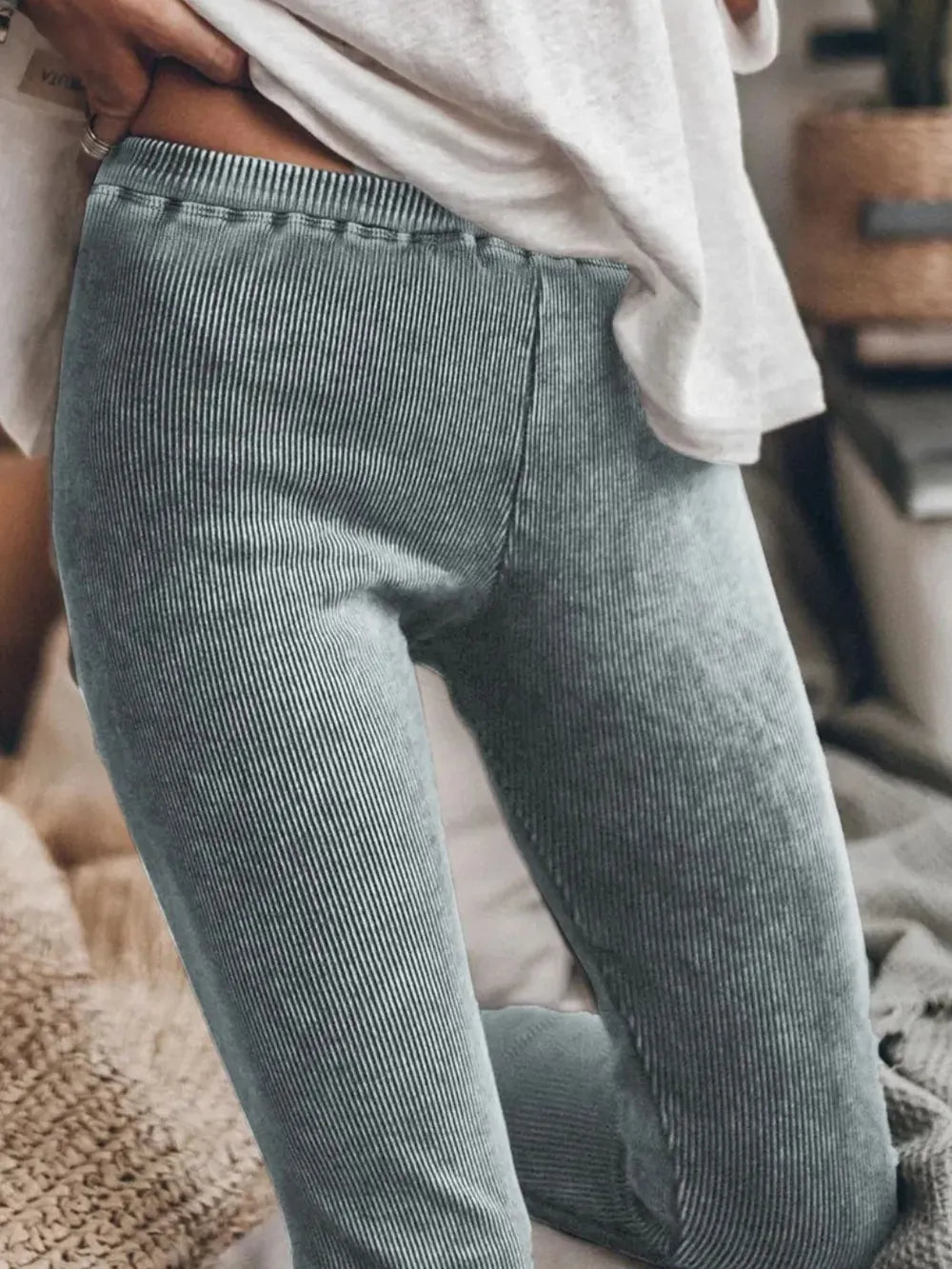 Ribbed cotton leggings with elastic waistband