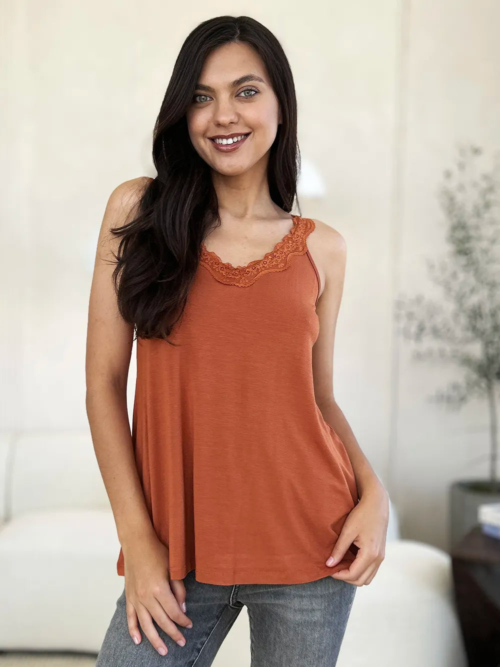 Scalloped lace-trim V-neck flowy cami tank top