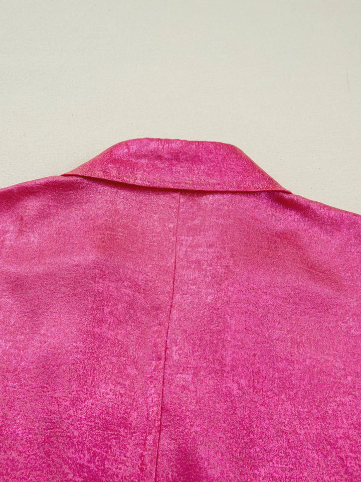 Metallic collared V-neck top with elastic cuff half sleeves