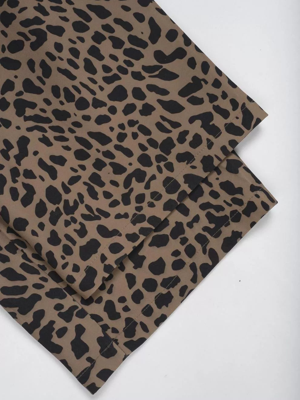 Leopard print wide-leg pants with drawstring waist