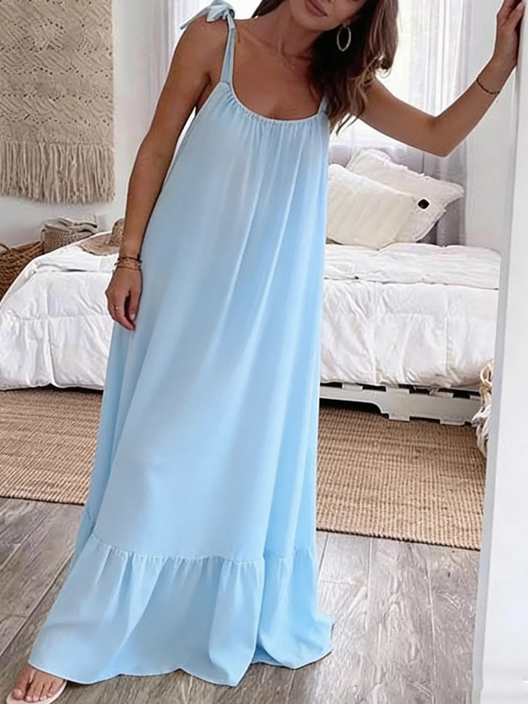 Tie-strap flowy maxi dress with ruffle hem