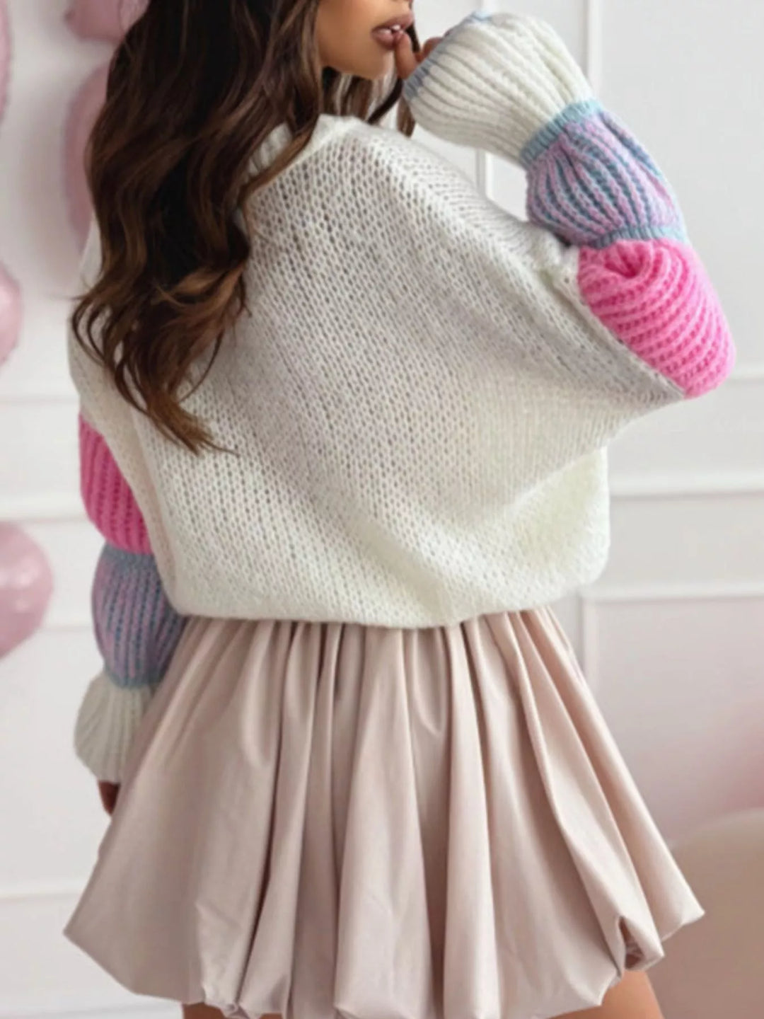 Color-block open-knit crew neck pullover sweater