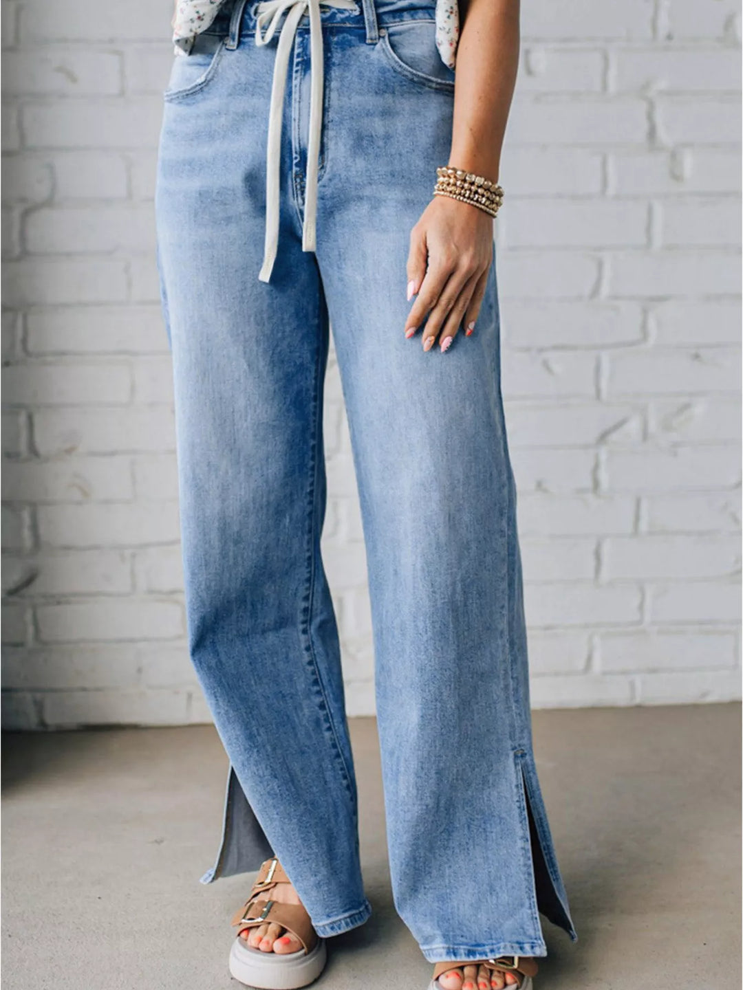 Medium Drawstring wide-leg jeans with side slit hem