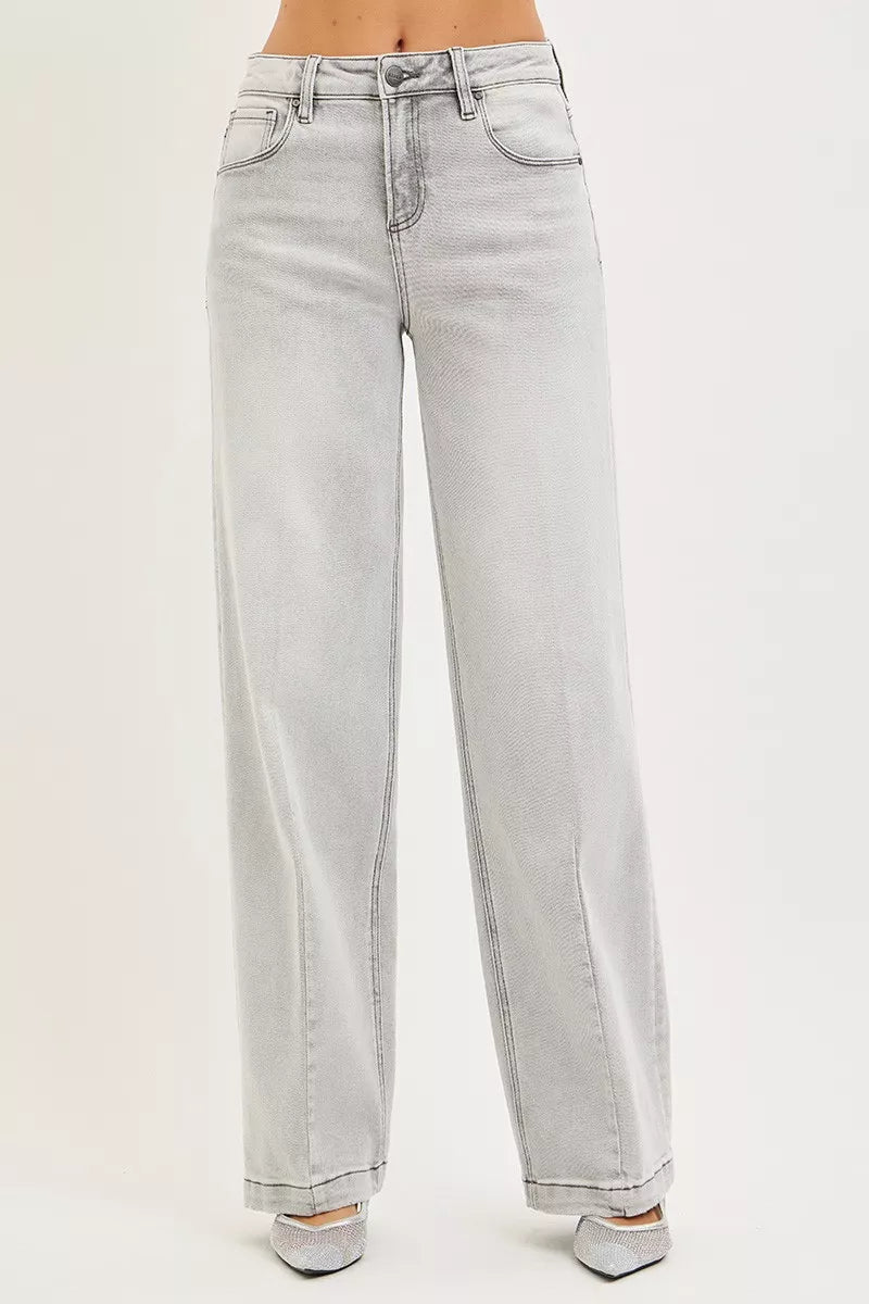 High-rise slouchy baggy jeans with contrast stitching