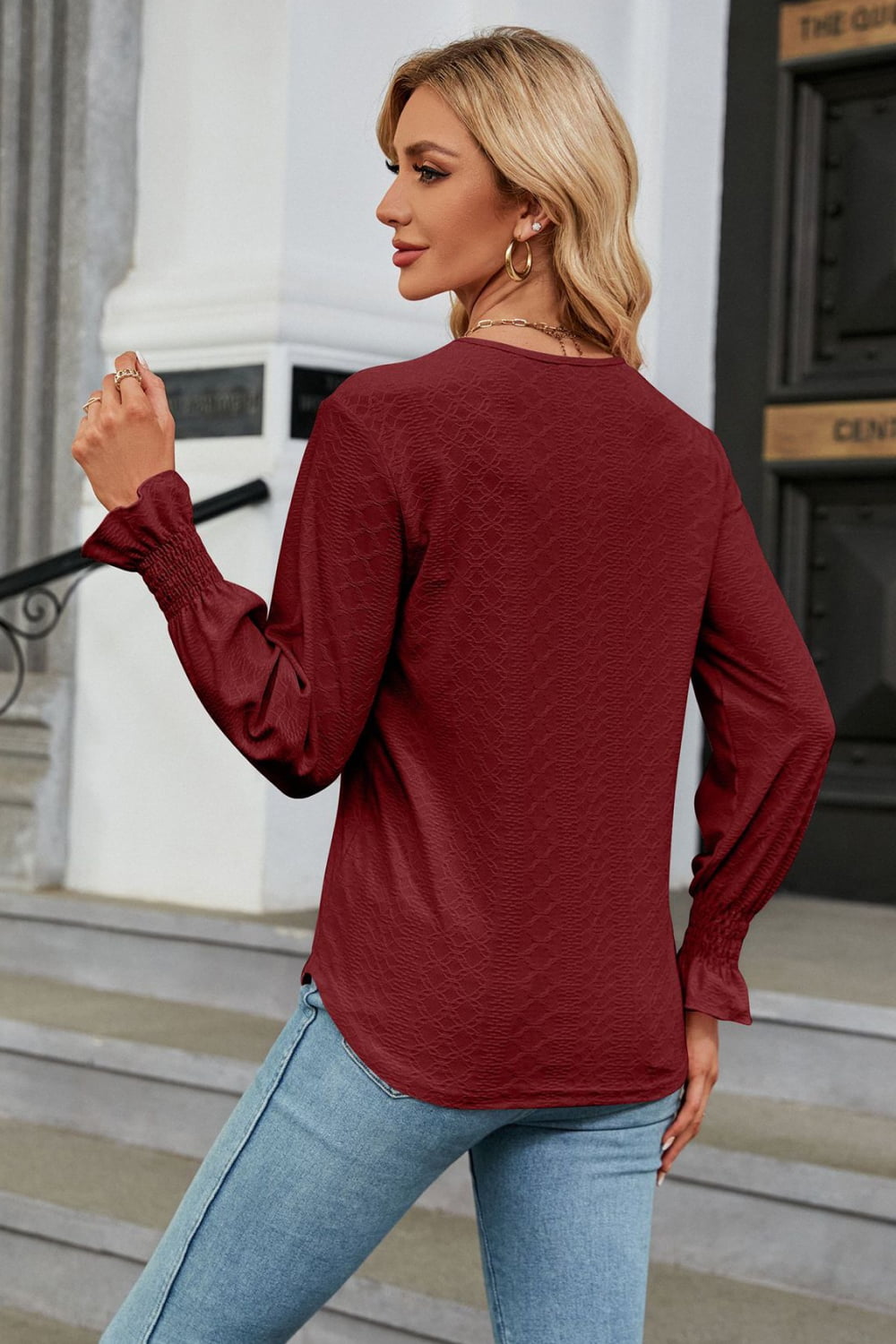 Contrast crochet V-neck blouse with flounce sleeves
