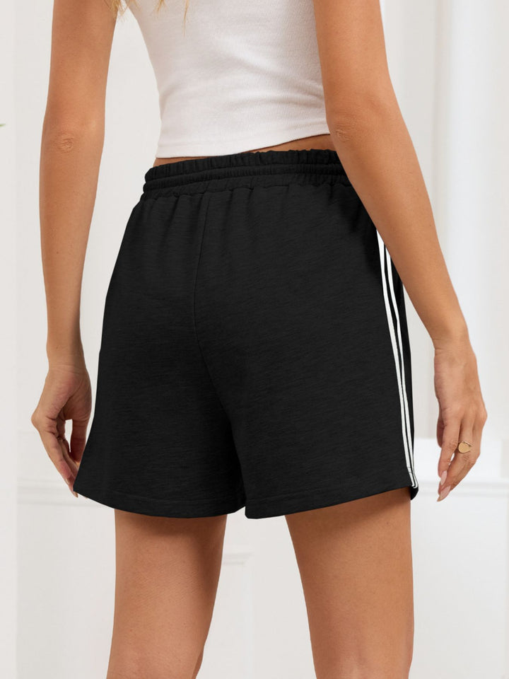 Side-stripe drawstring lounge shorts with pockets