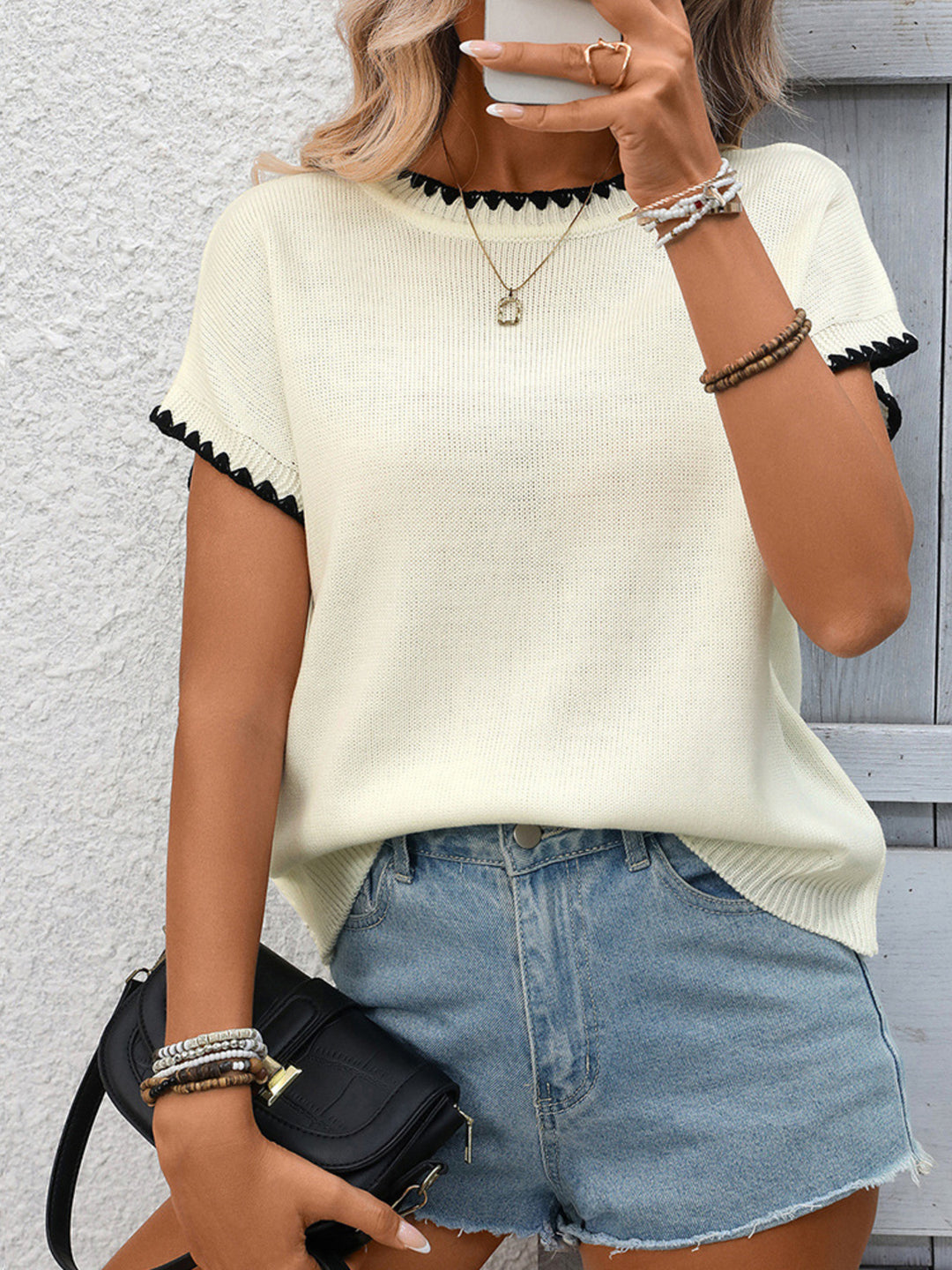 Contrast whipstitch trim short sleeve knit sweater