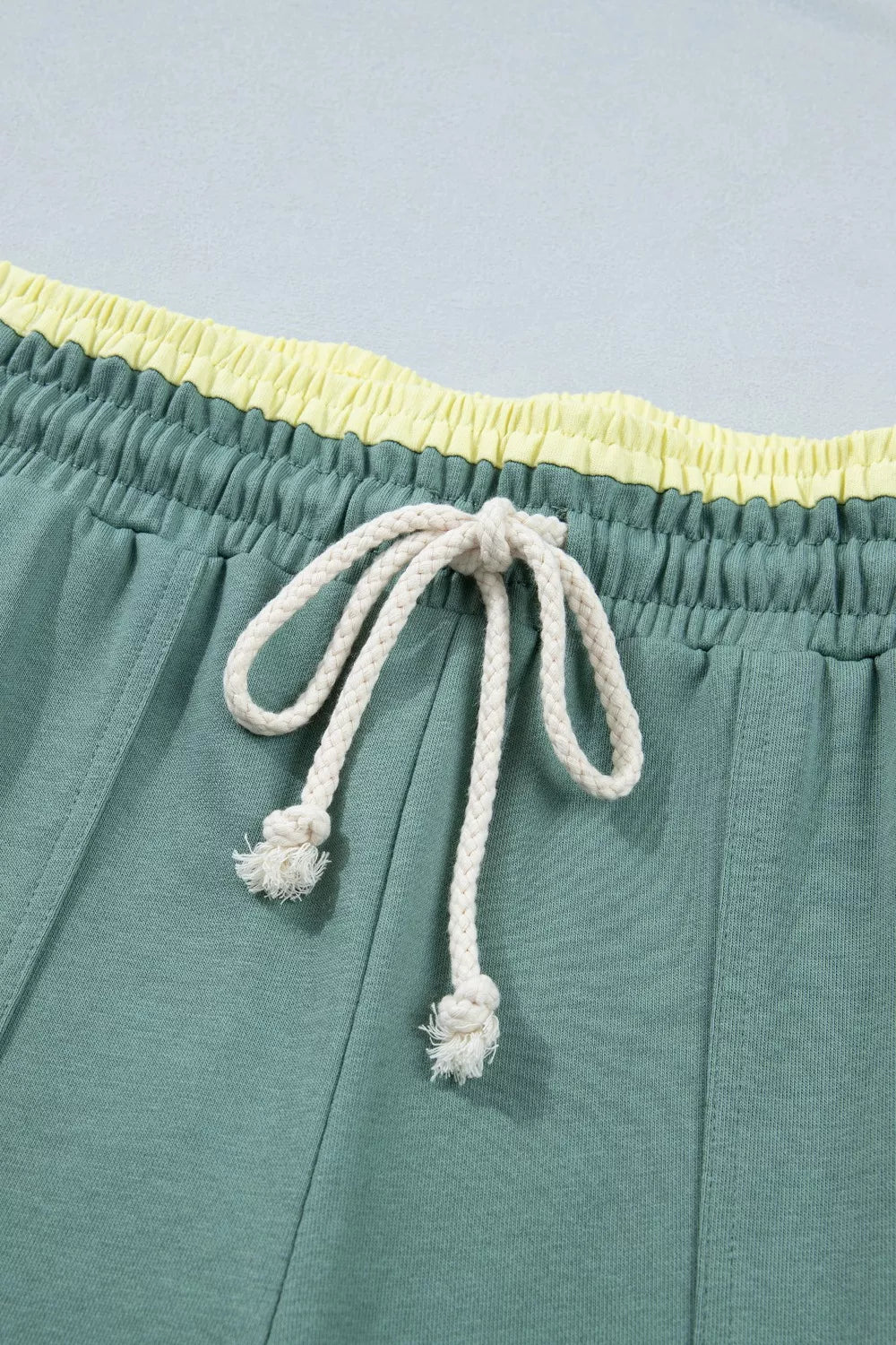 Floral appliqué wide-leg drawstring pants