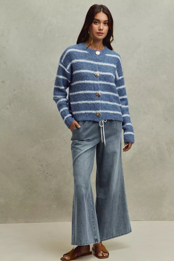 Pull-on mid-rise flare denim jeans with drawstring waist