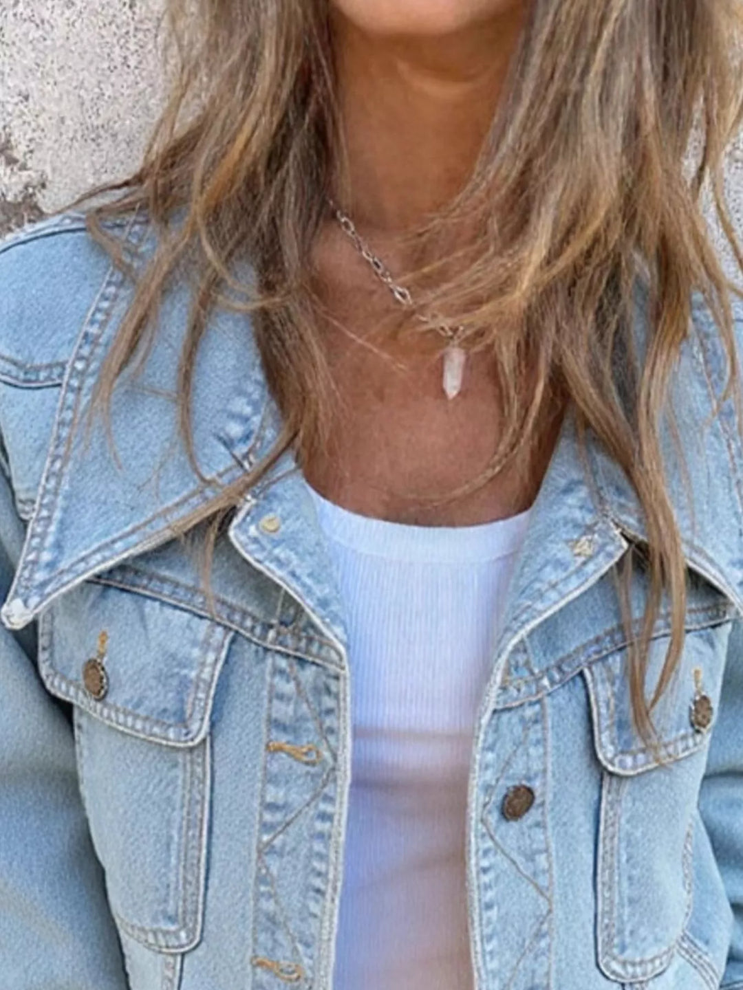Cropped button-front denim jacket with flap pockets