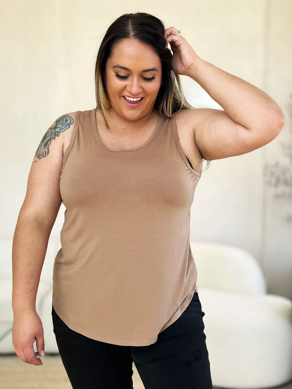 Camel Round neck curved hem rayon tank top