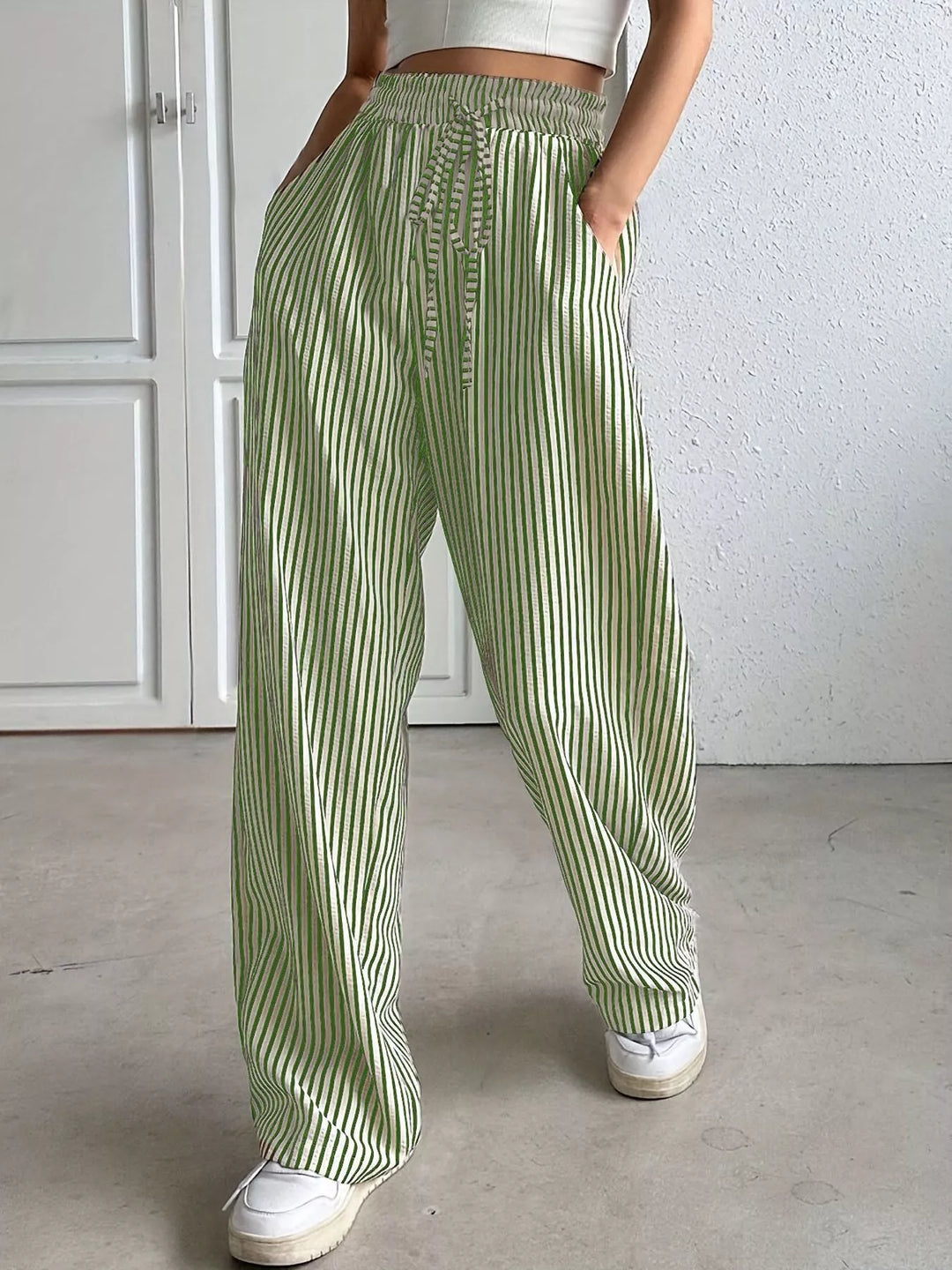Striped wide-leg drawstring pants with side pockets