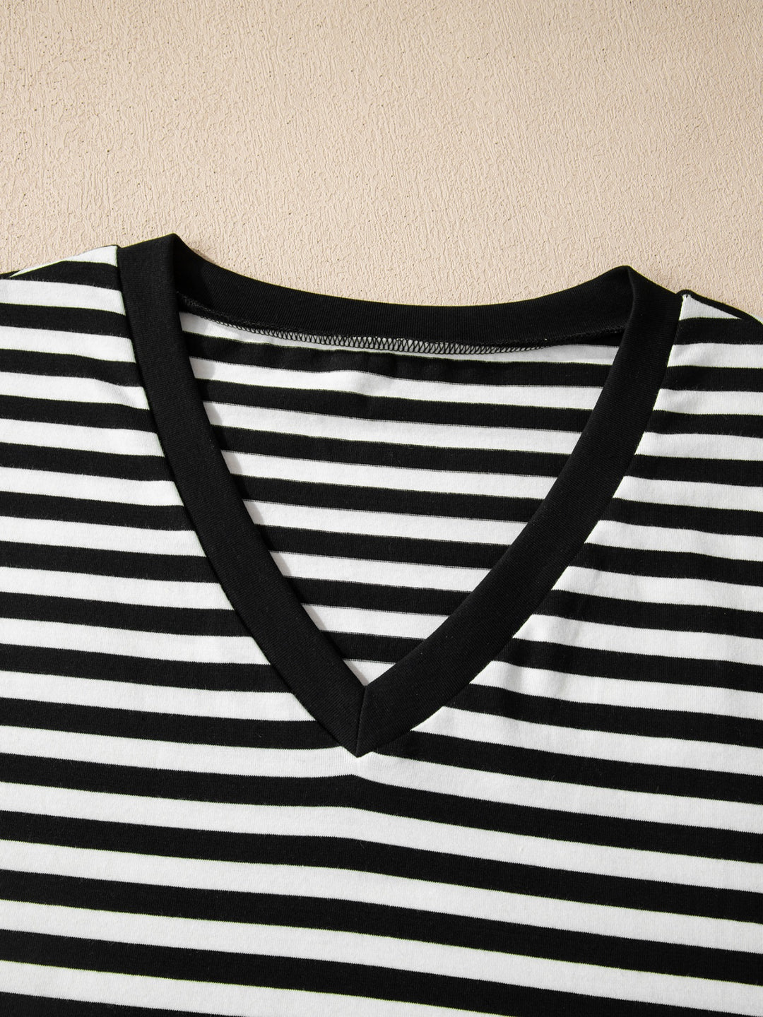 Striped v-neck tee with scalloped lace-trim sleeves