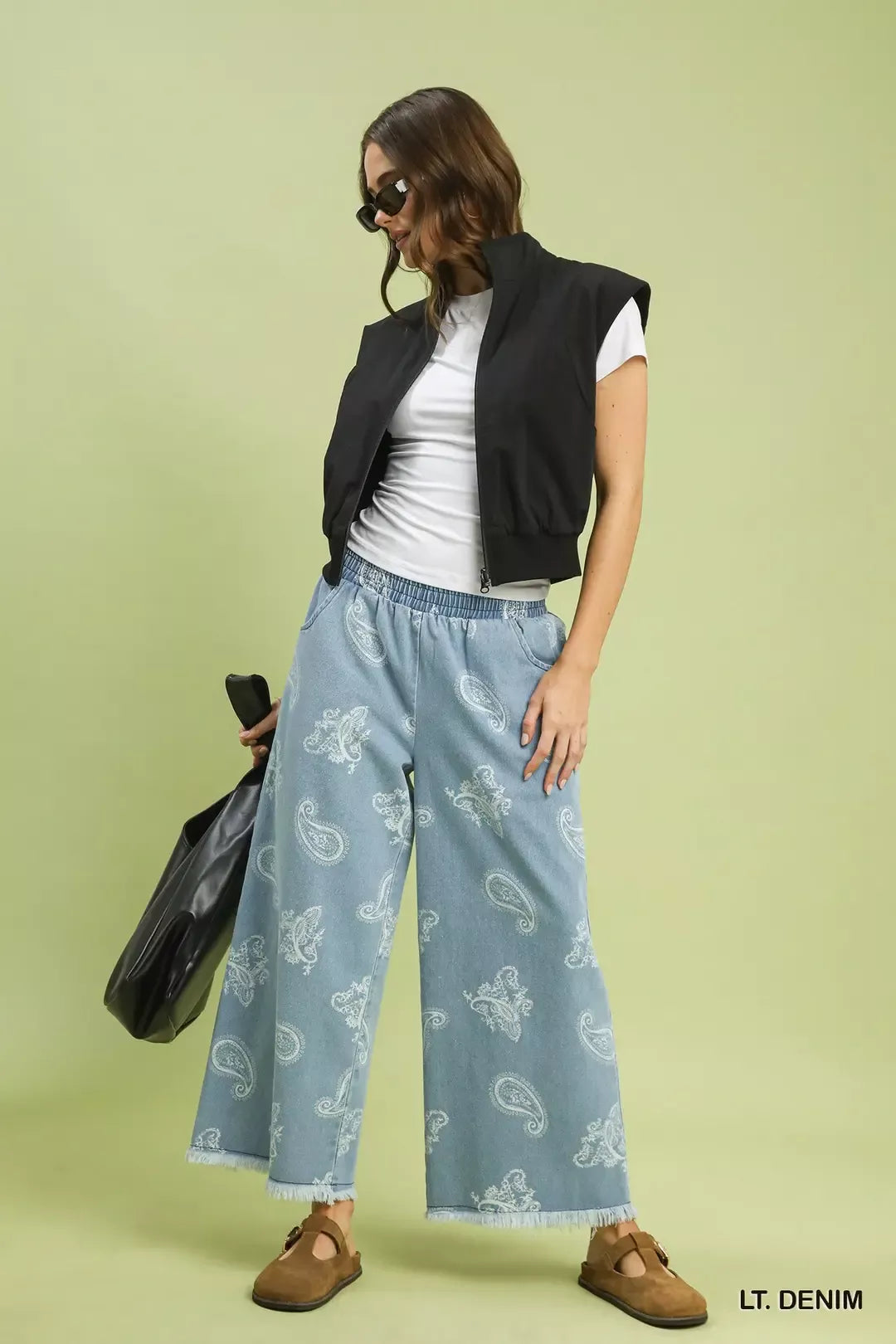 Paisley print wide-leg denim pants with frayed hem