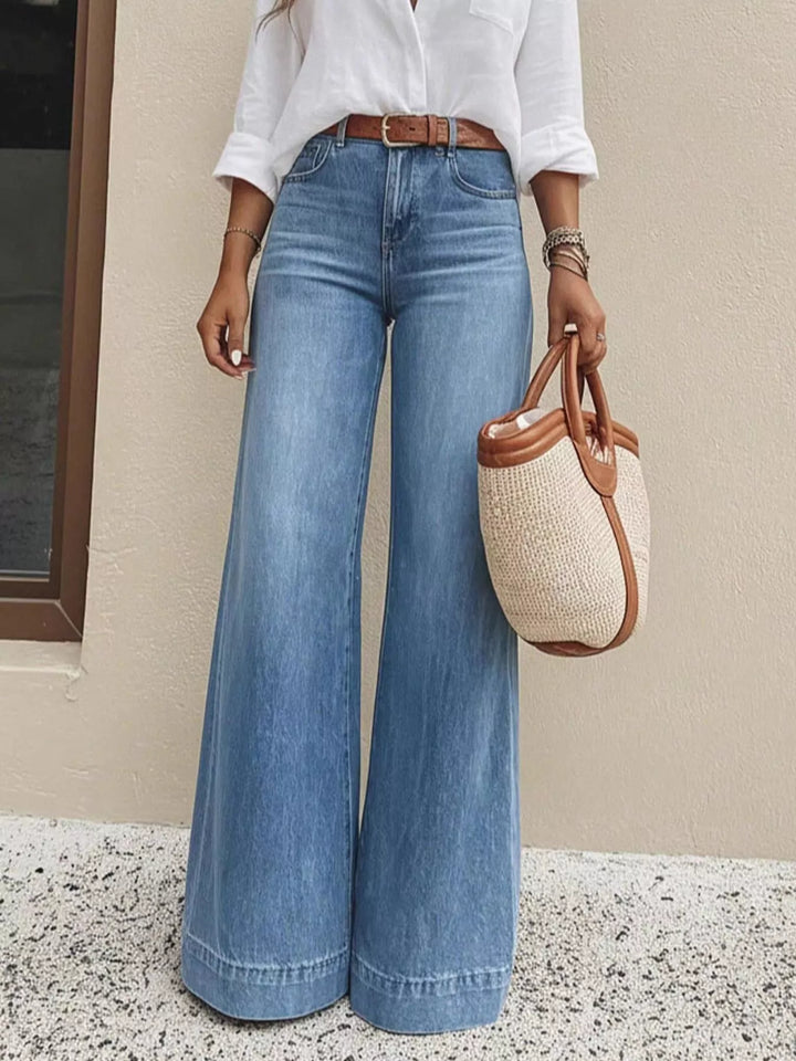 High-rise wide leg jeans with belt loops and pockets