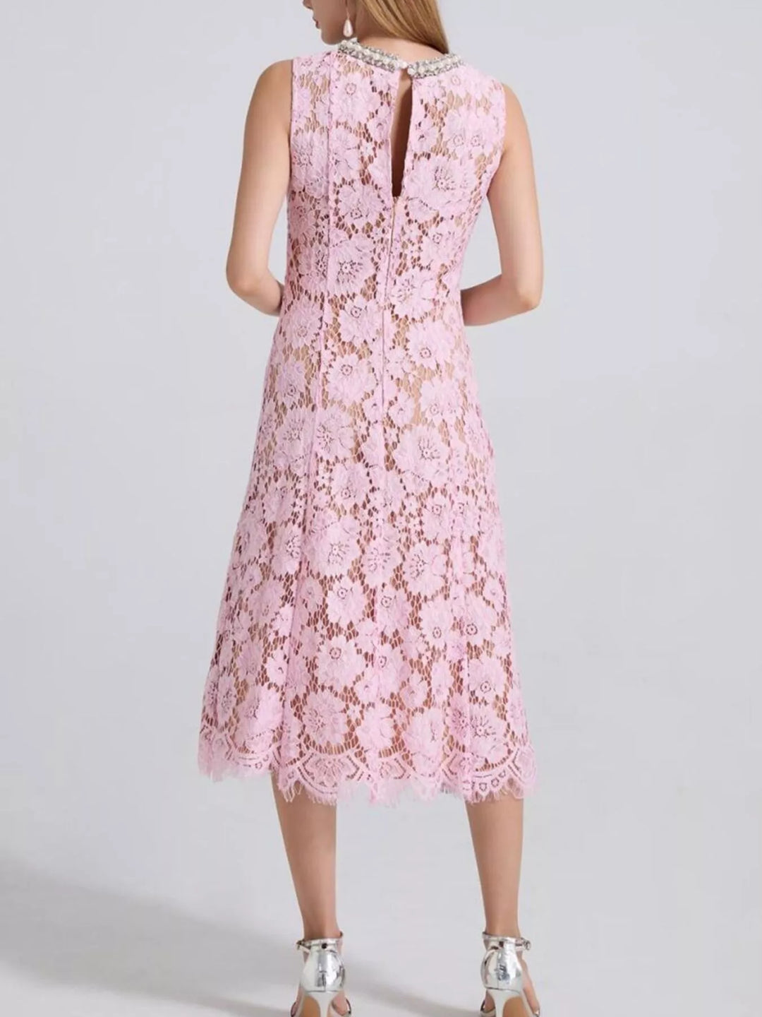 Sleeveless floral lace midi dress with pearl neckline